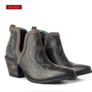 Myra Emmie Faye Stitched Ankle Boot Sz 7